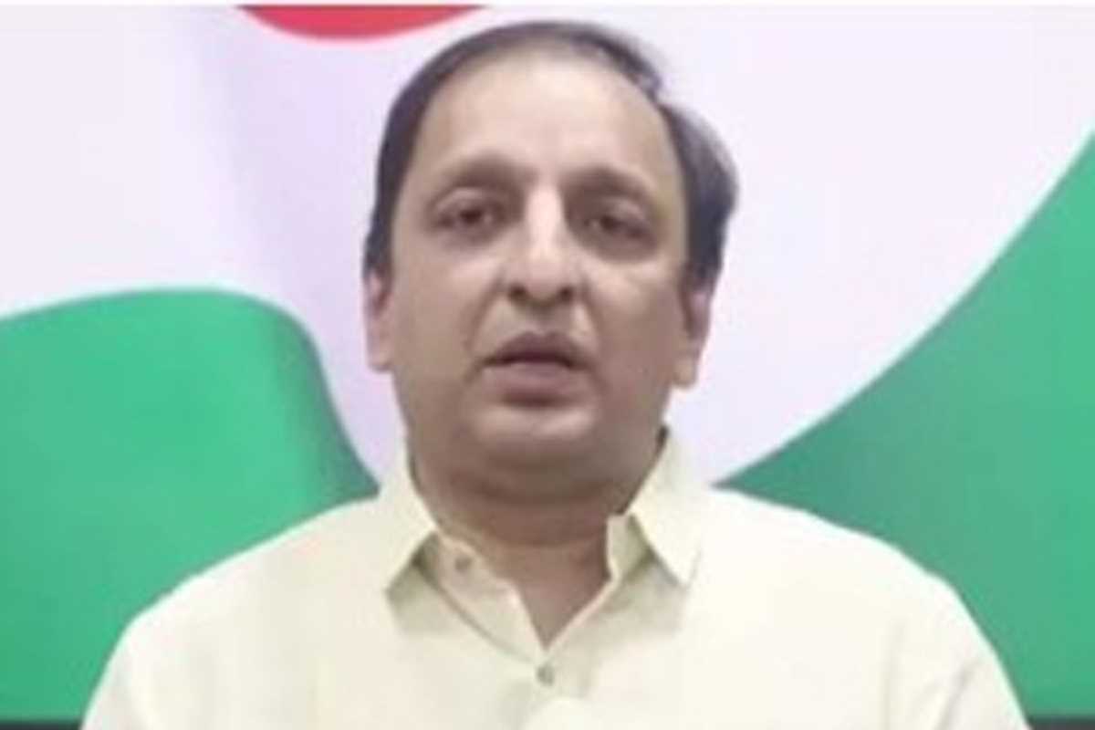 महाराष्ट्र : आरोपों से घिरे इकबाल चहल बने गृह विभाग के अतिरिक्त मुख्य सचिव, कांग्रेस ने जताया विरोध महाराष्ट्र : आरोपों से घिरे इकबाल चहल बने गृह विभाग के अतिरिक्त मुख्य सचिव, कांग्रेस ने जताया विरोध